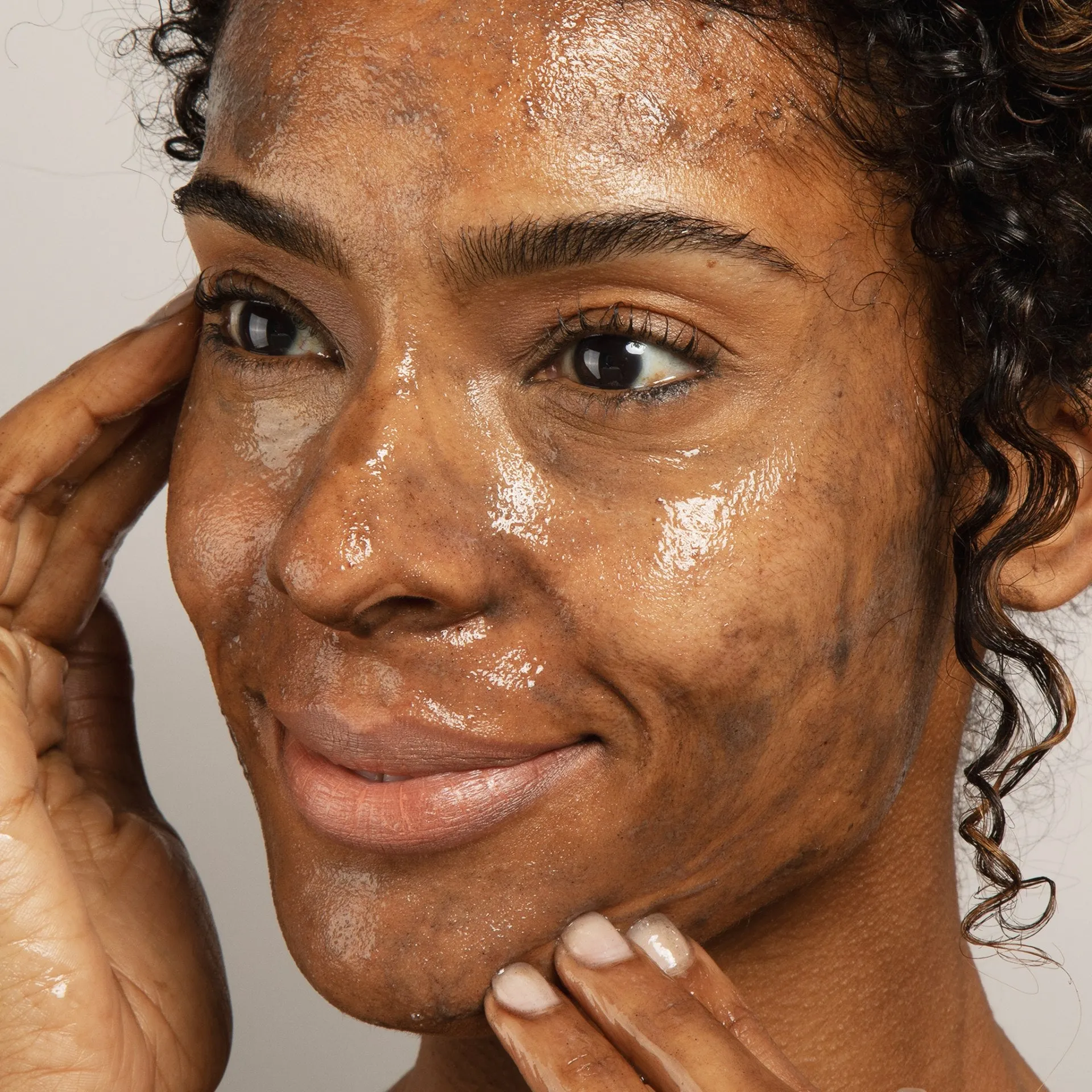 100% PURE - Charcoal Clay Cleanser