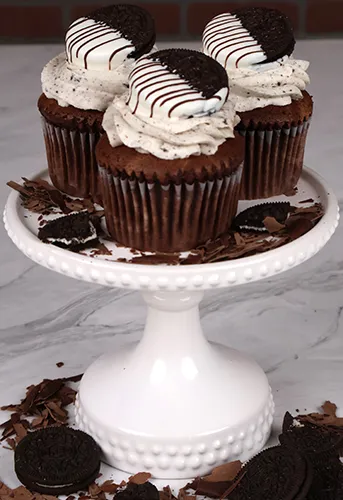 CC-000J Gold Oreo Cupcakes