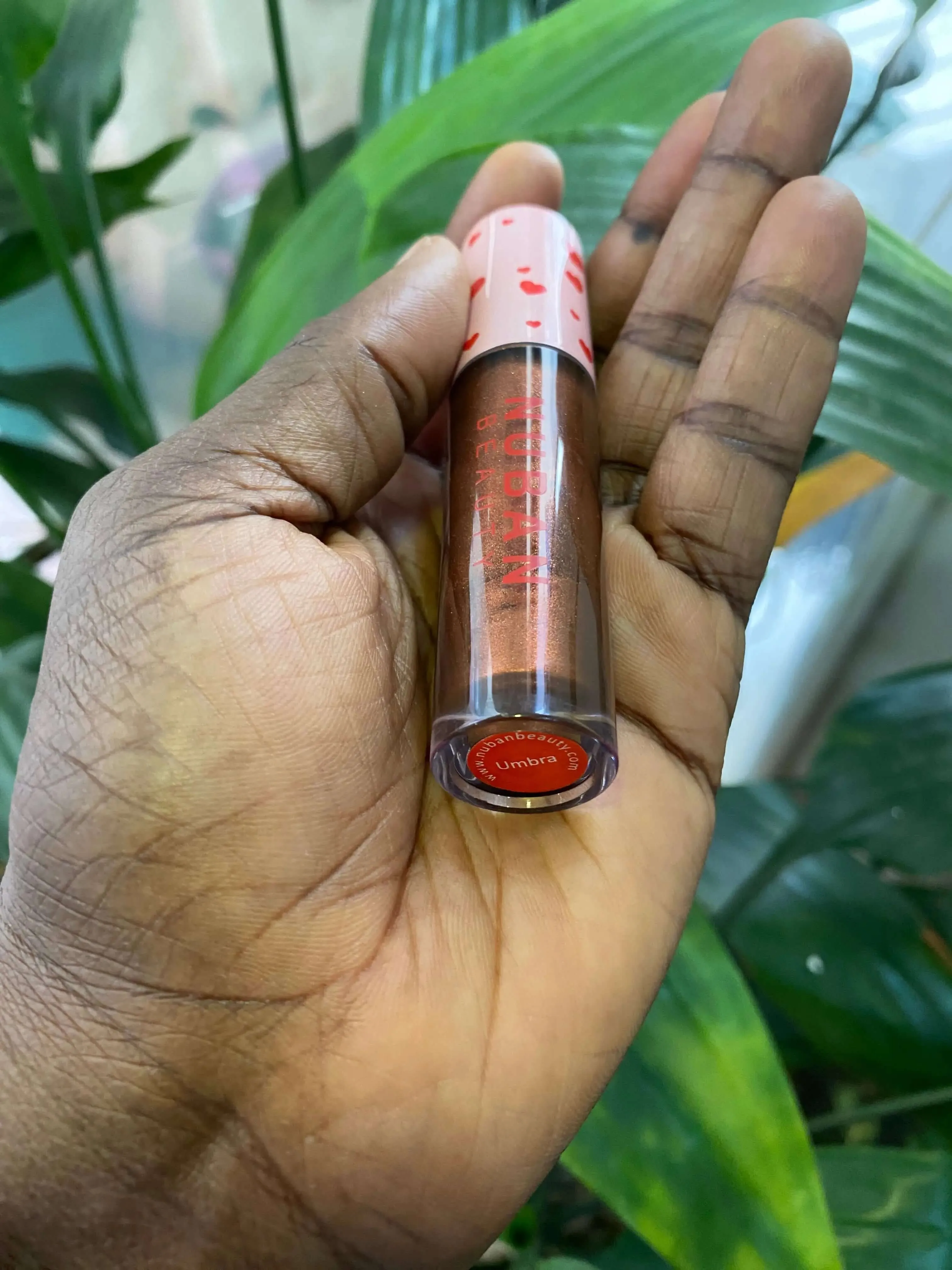 Nuban Velveteen Lip Gloss