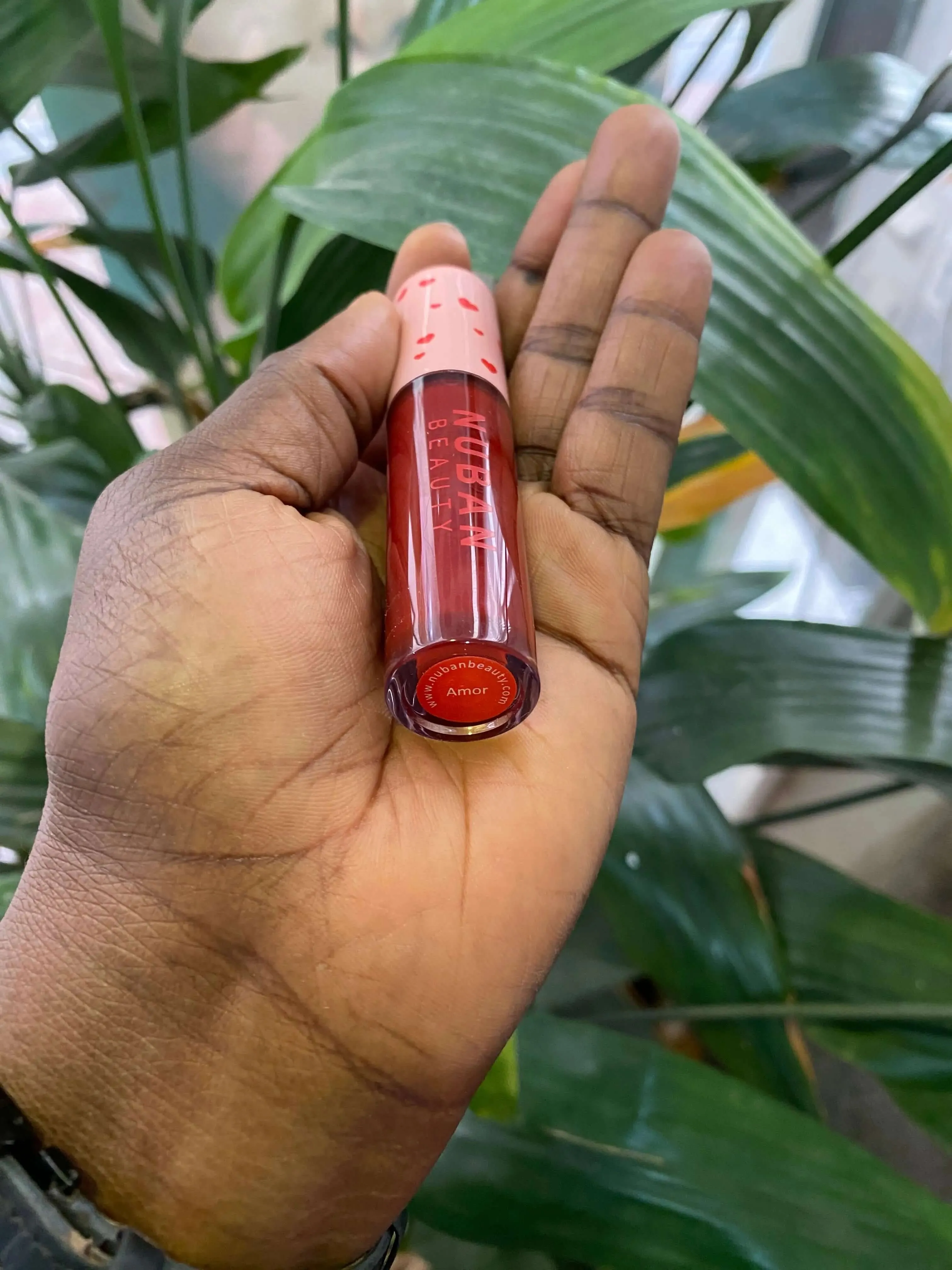 Nuban Velveteen Lip Gloss