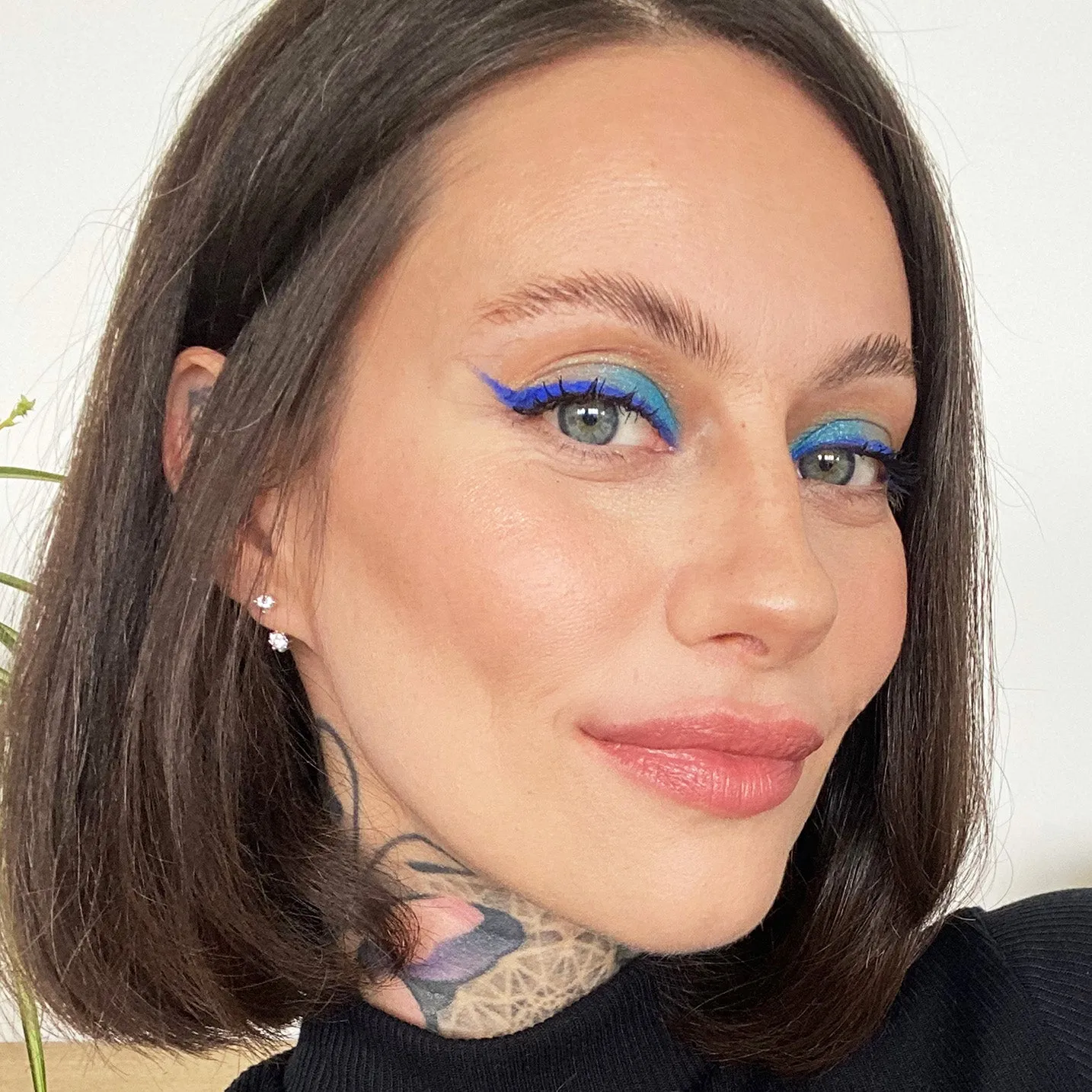 Super Pomade Vegan Eyeliner, Shadow   Brow Pigment